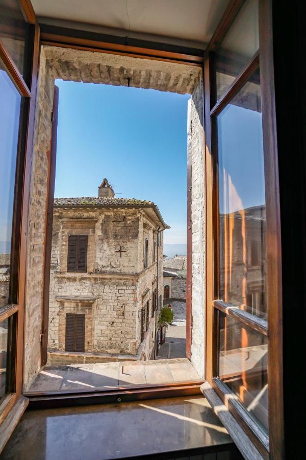 Ogni Finestra E Un Quadro - Appartamento Ad Ассізі Екстер'єр фото
